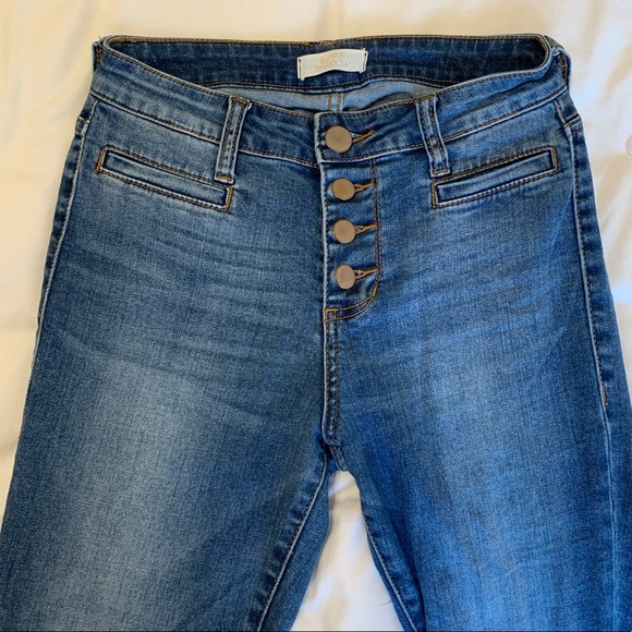 Sun & Shadow Flared Jeans - Picture 4 of 6